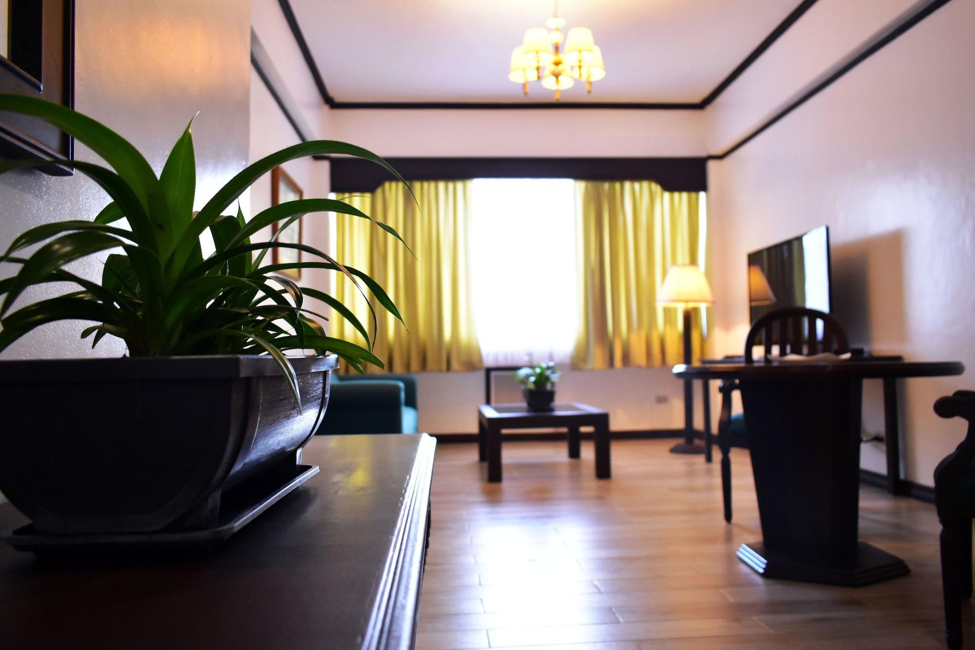 Luxur Place Bacolod Exterior photo