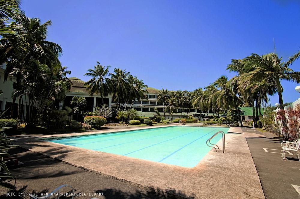 Luxur Place Bacolod Exterior photo