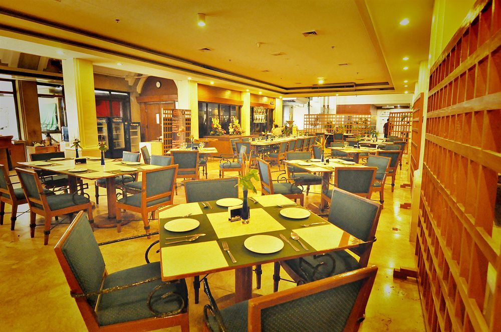 Luxur Place Bacolod Exterior photo