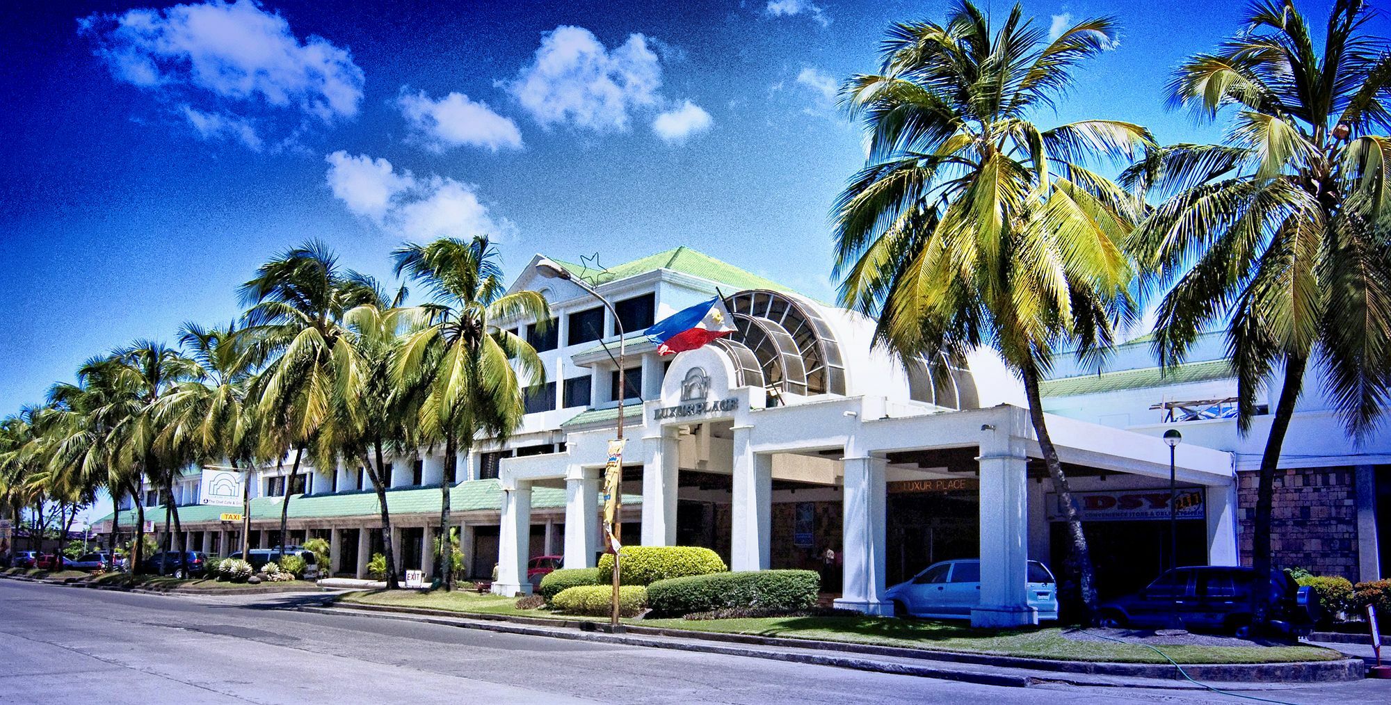 Luxur Place Bacolod Exterior photo